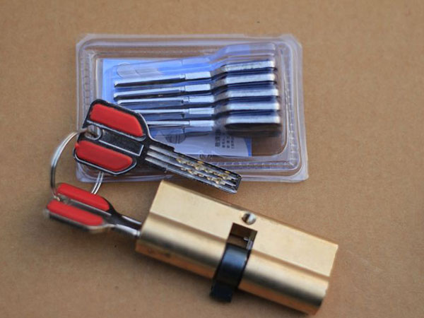 嘉陵24小时上门开锁公司